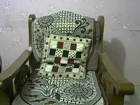 Snapshot of Famit025 chatting on 09-29-25, 06:57 Famit025 online show from 09-29-25, 06:57