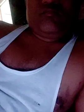 Snapshot of Famit025 chatting on 10-08-25, 09:07 Famit025 online show from 10-08-25, 09:07