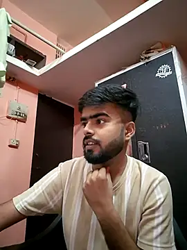 soniriyaa010101 online show from 03-12-26, 08:31