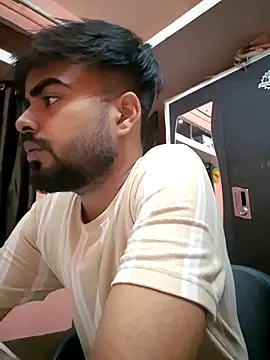 soniriyaa010101 online show from 04-07-26, 08:53