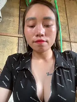 chipp-bong online show from 04-18-26, 03:43