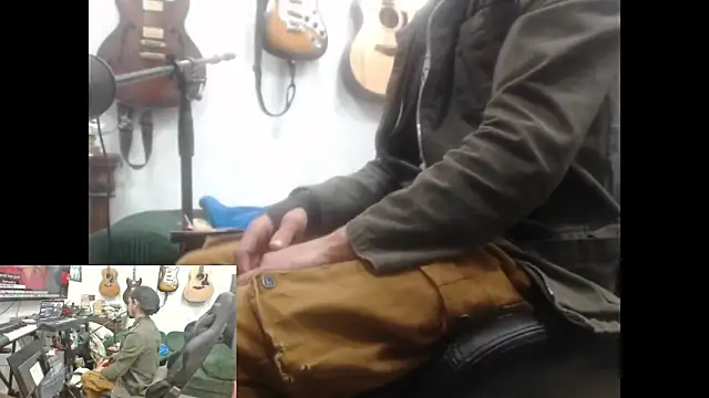 Snapshot of Stringin69 chatting on 02-06-26, 07:12 Stringin69 online show from 02-06-26, 07:12