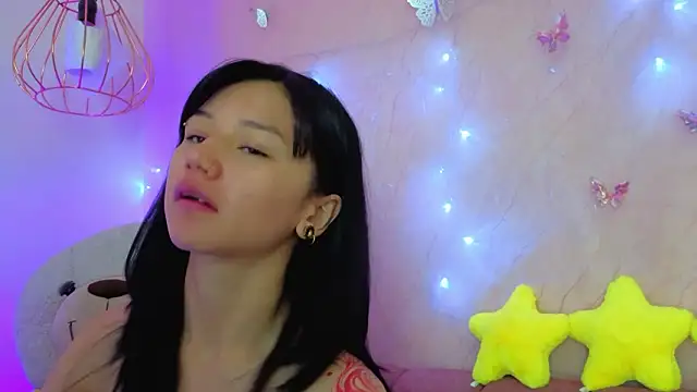 Snapshot of april_bennett chatting on 02-10-26, 12:31 april bennett online show from 02-10-26, 12:31