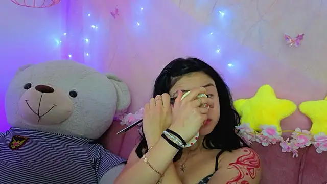 Snapshot of april_bennett chatting on 02-24-26, 12:25 april bennett online show from 02-24-26, 12:25