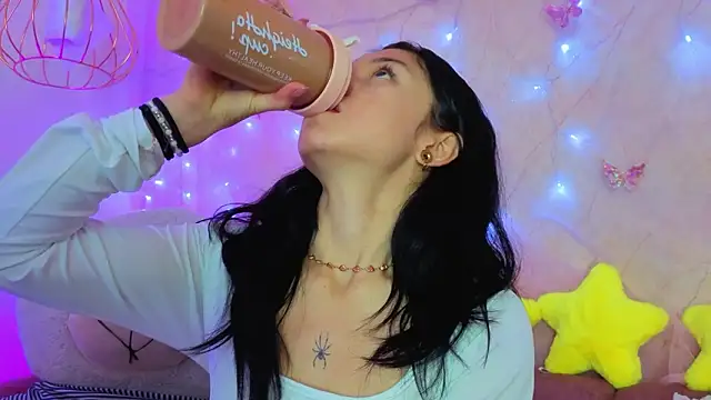 Snapshot of april_bennett chatting on 02-26-26, 12:59 april bennett online show from 02-26-26, 12:59