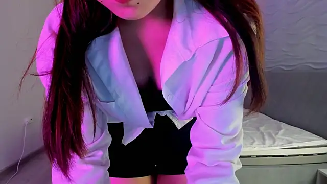 yanyaan online show from 10-25-25, 04:53