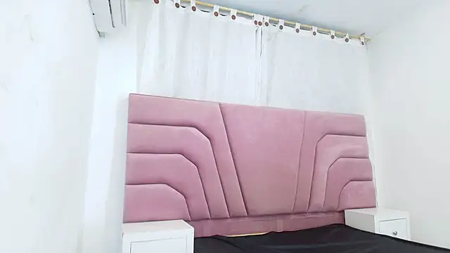 kingmaverickx online show from 04-07-26, 03:18