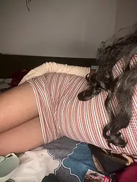 pranjal00000 online show from 09-17-25, 02:41