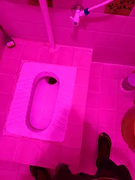 Snapshot of Chanderi19 chatting on 10-11-25, 12:10 Chanderi19 online show from 10-11-25, 12:10