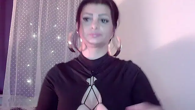 Snapshot of Pillango1212 chatting on 02-11-26, 09:58 Pillango1212 online show from 02-11-26, 09:58