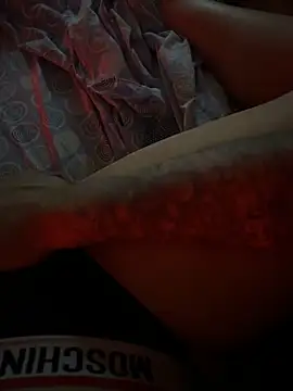 Snapshot of Piccoladonna26 chatting on 10-02-25, 12:06 Piccoladonna26 online show from 10-02-25, 12:06