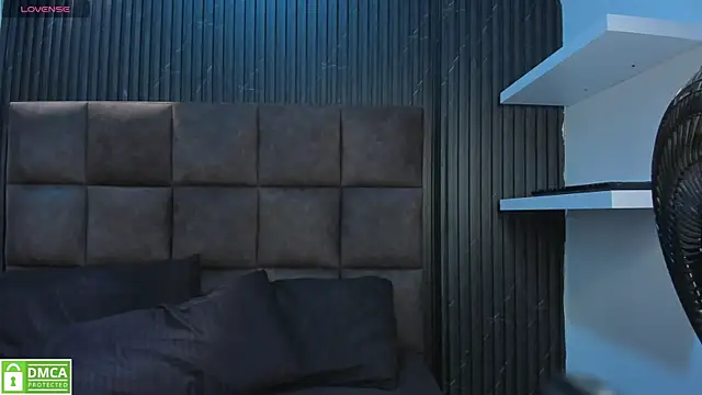 Sussy Vixen online show from 01-08-26, 04:04