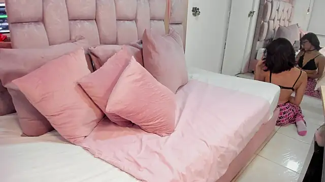 Snapshot of bianca_naviss chatting on 11-06-25, 09:59 bianca naviss online show from 11-06-25, 09:59