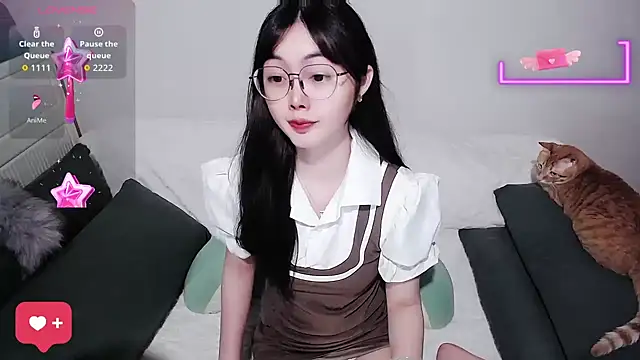 Snapshot of baby-yaya20 chatting on 06-15-26, 11:12 baby-yaya20 online show from 06-15-26, 11:12