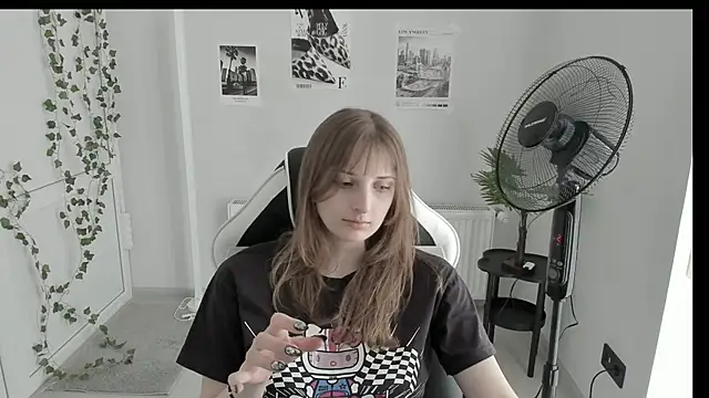 Snapshot of NeyliDream chatting on 06-07-26, 12:09 NeyliDream online show from 06-07-26, 12:09