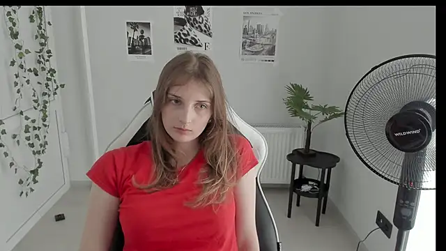 Snapshot of NeyliDream chatting on 06-22-26, 03:09 NeyliDream online show from 06-22-26, 03:09