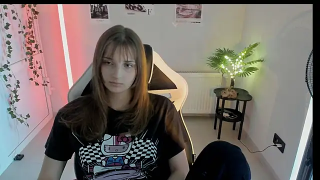 Snapshot of NeyliDream chatting on 07-10-26, 03:25 NeyliDream online show from 07-10-26, 03:25