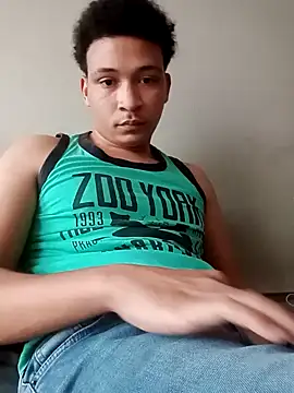 Snapshot of Daddysharddick chatting on 09-10-25, 03:34 Daddysharddick online show from 09-10-25, 03:34