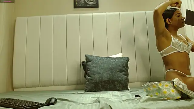 kendra lux1 online show from 10-14-25, 01:23