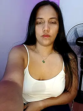 girlpee online show from 11-18-25, 12:53