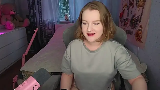 Snapshot of OliviaBlade chatting on 09-12-25, 01:55 OliviaBlade online show from 09-12-25, 01:55