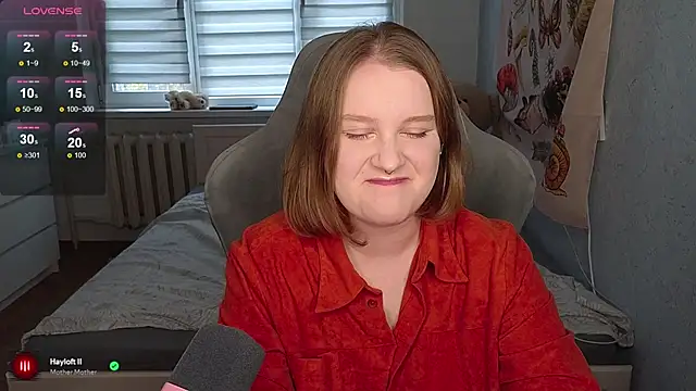 Snapshot of OliviaBlade chatting on 09-26-25, 05:11 OliviaBlade online show from 09-26-25, 05:11