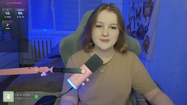 Snapshot of OliviaBlade chatting on 10-17-25, 01:57 OliviaBlade online show from 10-17-25, 01:57