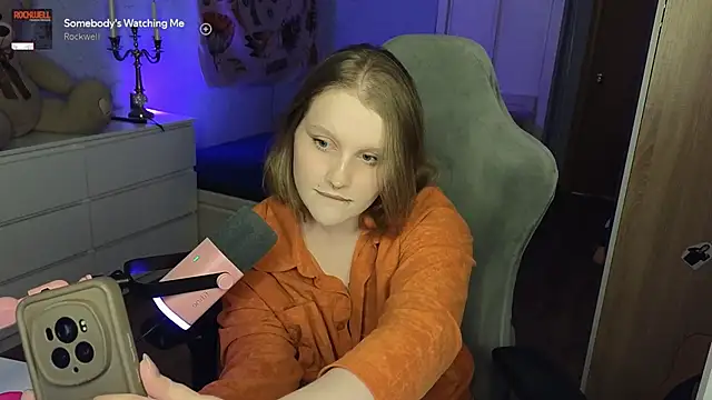 Snapshot of OliviaBlade chatting on 10-31-25, 02:07 OliviaBlade online show from 10-31-25, 02:07