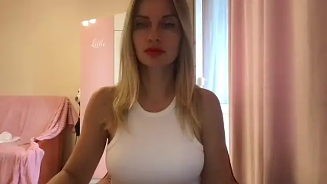 KarelliaStar online show from 05-09-26, 03:06