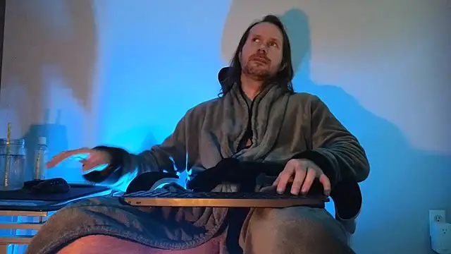 Snapshot of AlbinoAdonis chatting on 09-30-25, 09:31 AlbinoAdonis online show from 09-30-25, 09:31