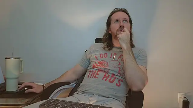 AlbinoAdonis online show from 04-21-26, 02:37