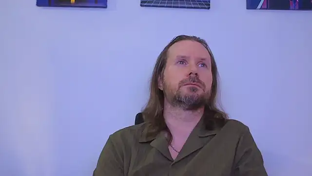 Snapshot of AlbinoAdonis chatting on 04-28-26, 01:59 AlbinoAdonis online show from 04-28-26, 01:59