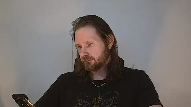 Snapshot of AlbinoAdonis chatting on 05-05-26, 02:30 AlbinoAdonis online show from 05-05-26, 02:30