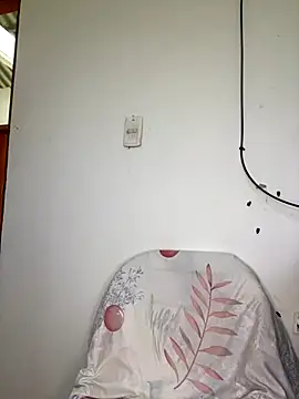 SantiGxxx33 online show from 09-26-25, 06:56