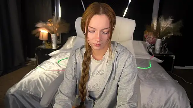 FoxyMayy online show from 11-09-25, 09:02