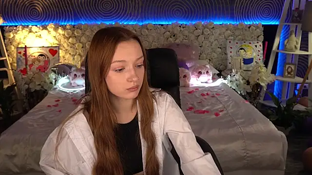 FoxyMayy online show from 03-18-26, 01:47