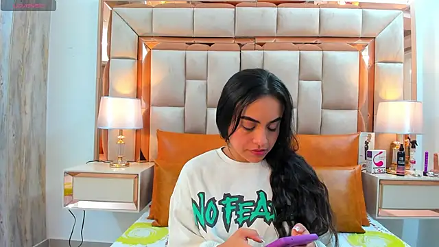 Leslie Bussh  online show from 11-09-25, 11:08