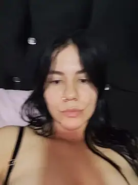 Snapshot of valen-sexx chatting on 06-20-26, 10:34 valen-sexx online show from 06-20-26, 10:34