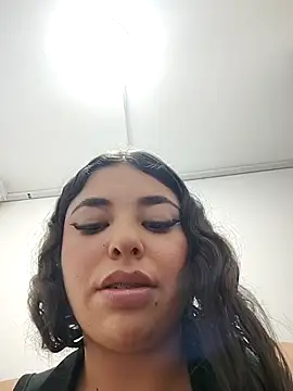 Bagiolett online show from 10-18-25, 09:15