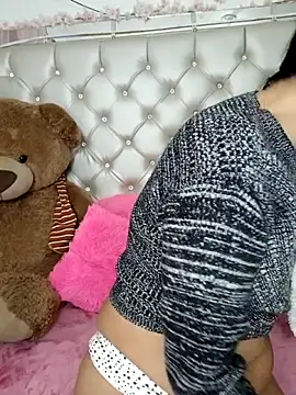 ZARAY 1118 online show from 12-21-25, 02:08