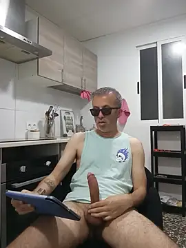 EmilioTaladdro online show from 05-27-26, 09:12