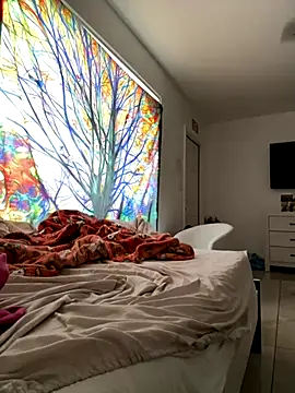 Snapshot of amberlynntun chatting on 10-26-25, 04:24 amberlynntun online show from 10-26-25, 04:24