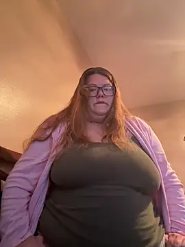 Snapshot of amberlynntun chatting on 11-13-25, 09:36 amberlynntun online show from 11-13-25, 09:36