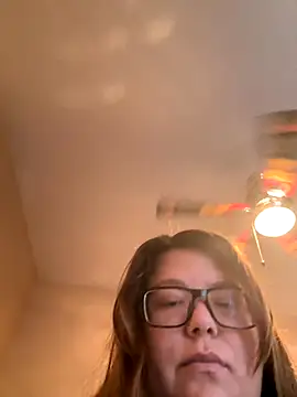 Snapshot of amberlynntun chatting on 11-14-25, 07:56 amberlynntun online show from 11-14-25, 07:56