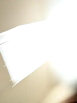 Snapshot of amberlynntun chatting on 11-29-25, 07:50 amberlynntun online show from 11-29-25, 07:50