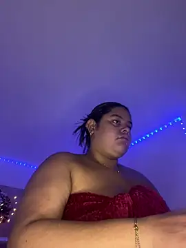 Snapshot of Anabelle_00_ chatting on 05-27-26, 03:14 Anabelle 00 online show from 05-27-26, 03:14