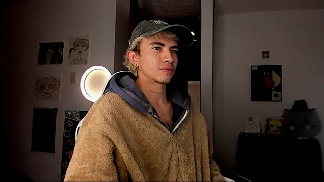 guynextdo0r online show from 10-07-25, 09:17