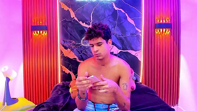 Lucky boys  X online show from 02-26-26, 11:53