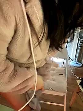 ruiki666 online show from 12-18-25, 04:18