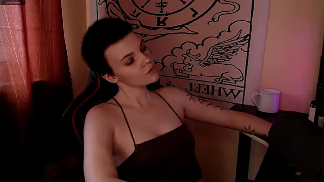 KrisNeal online show from 04-05-26, 08:55